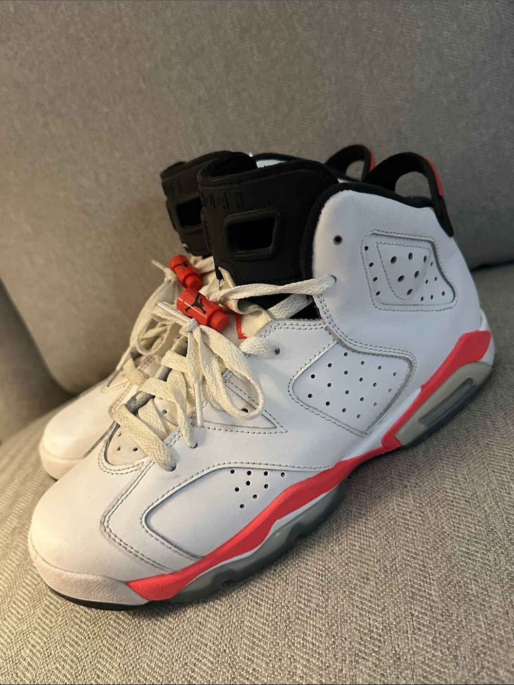 Nike Air Jordan 6 Retro White Infrared - Picture 2 of 6